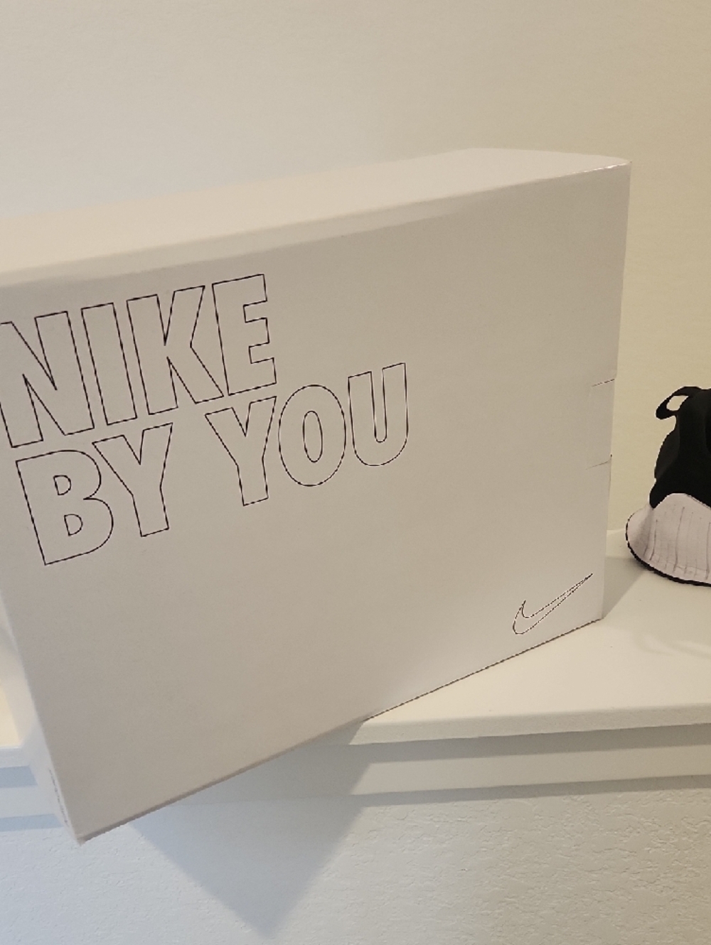 Nike White and Black Training Sneakers Custom Metcom - Picture 9 of 12